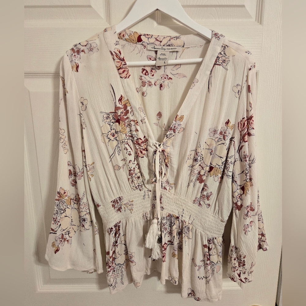 American Rag White and Pink Floral V-Neck Blouse Size Large